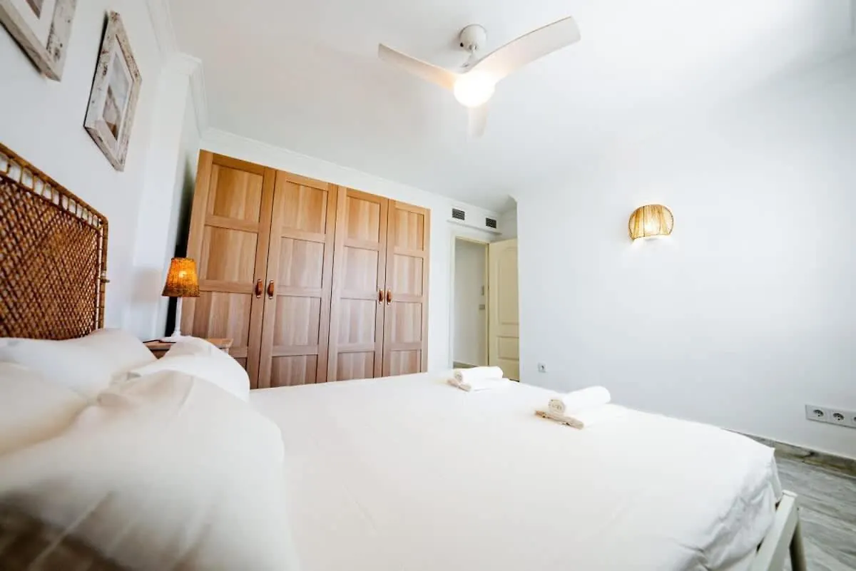Vistamar, 3 Bedroom Apartment 50 Meters From The Beach Marbella