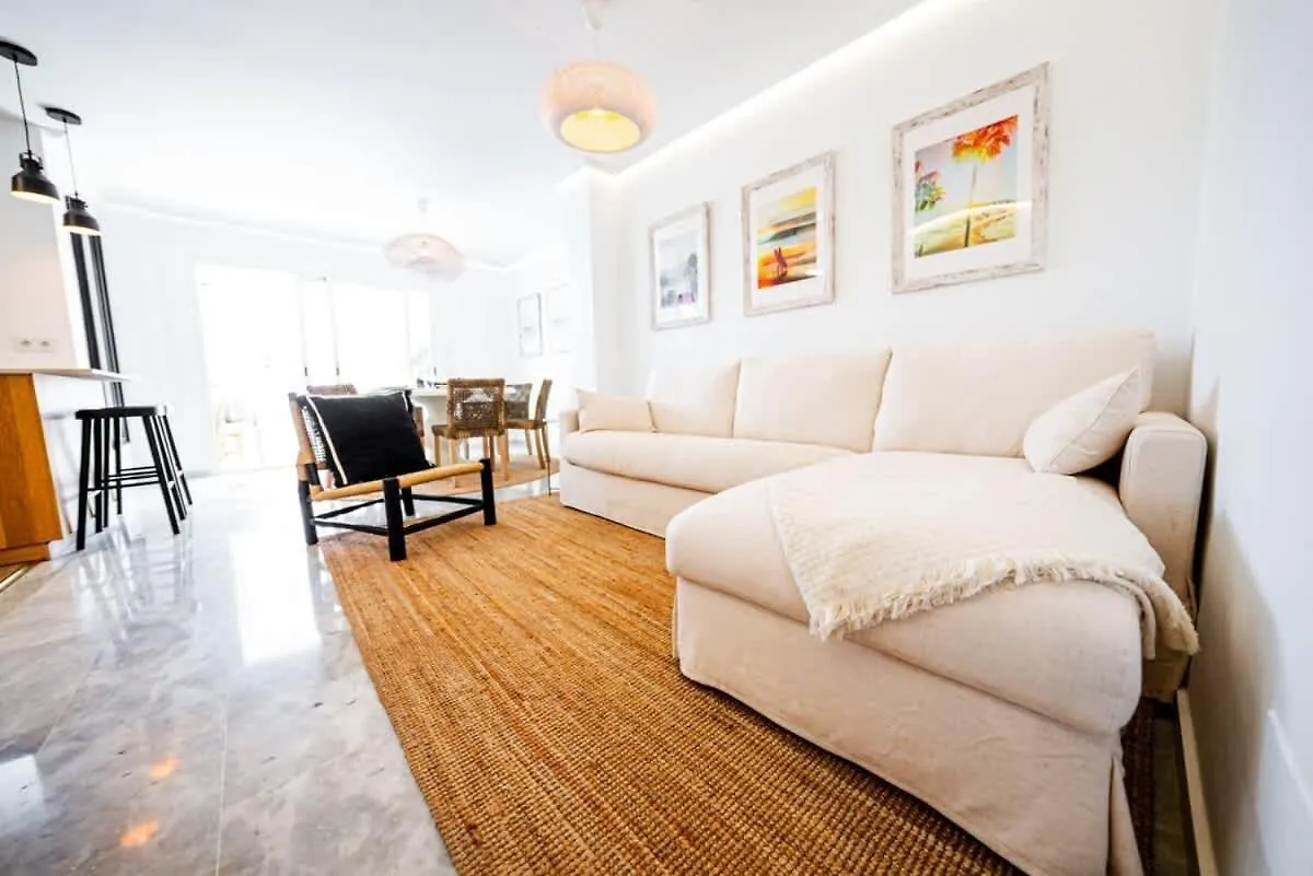 Vistamar, 3 Bedroom Apartment 50 Meters From The Beach Marbella